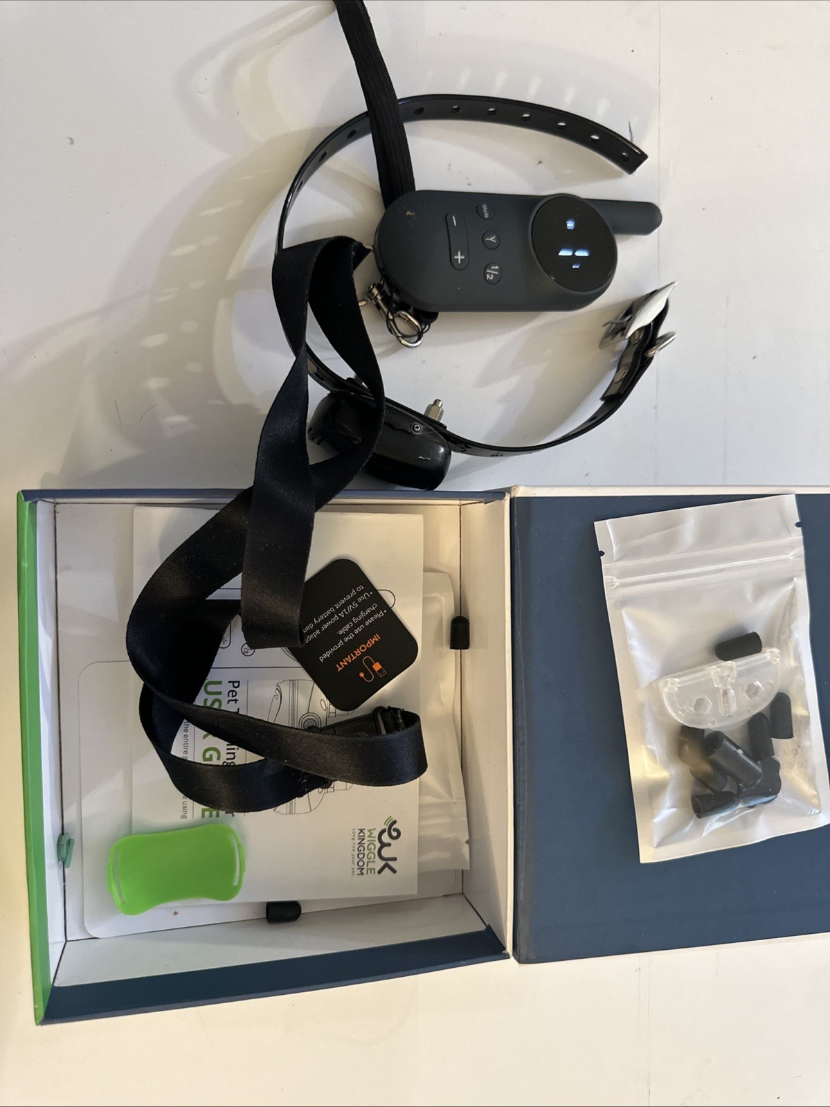 Wiggle Kingdom - World Smallest Training Collar - Black, No Charging Cords Q58