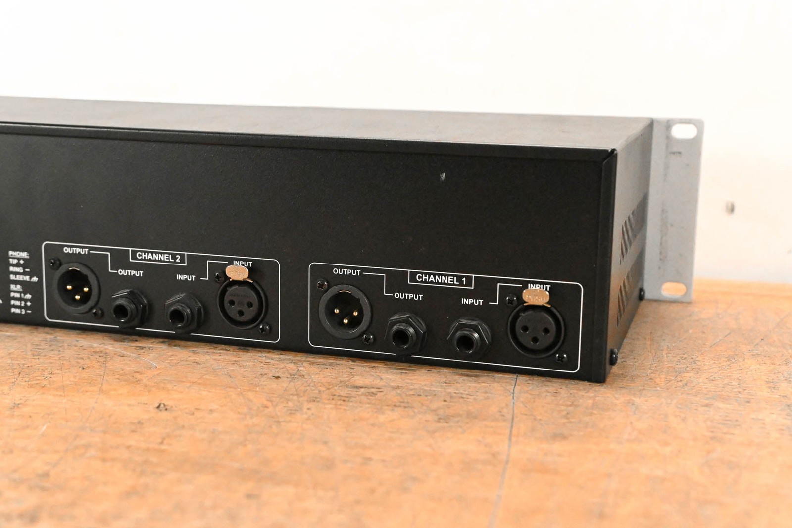 dbx 231s Two-Channel 31-Band Equalizer CG01QT1