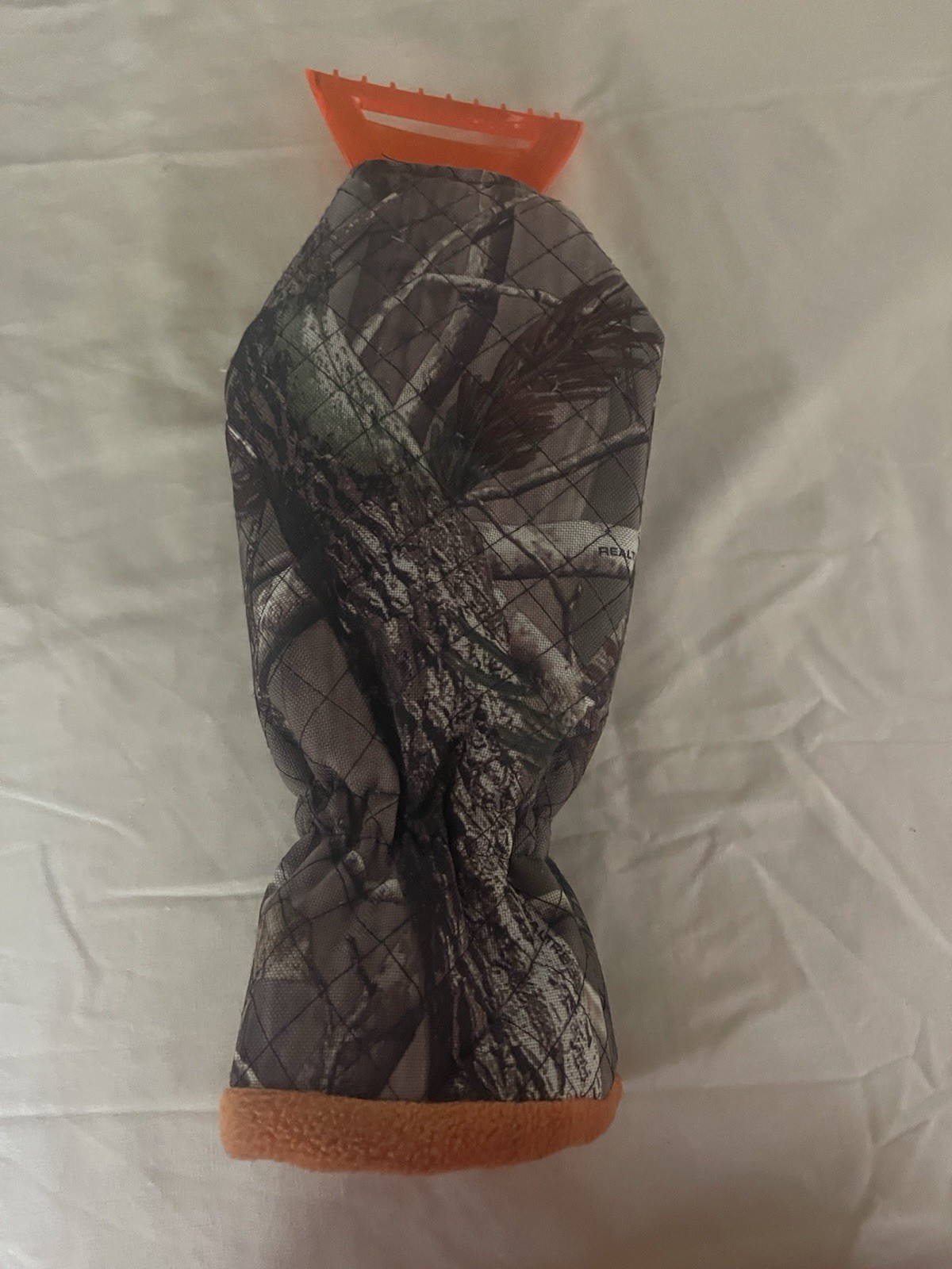 Camouflage Ice Scraper Mitten