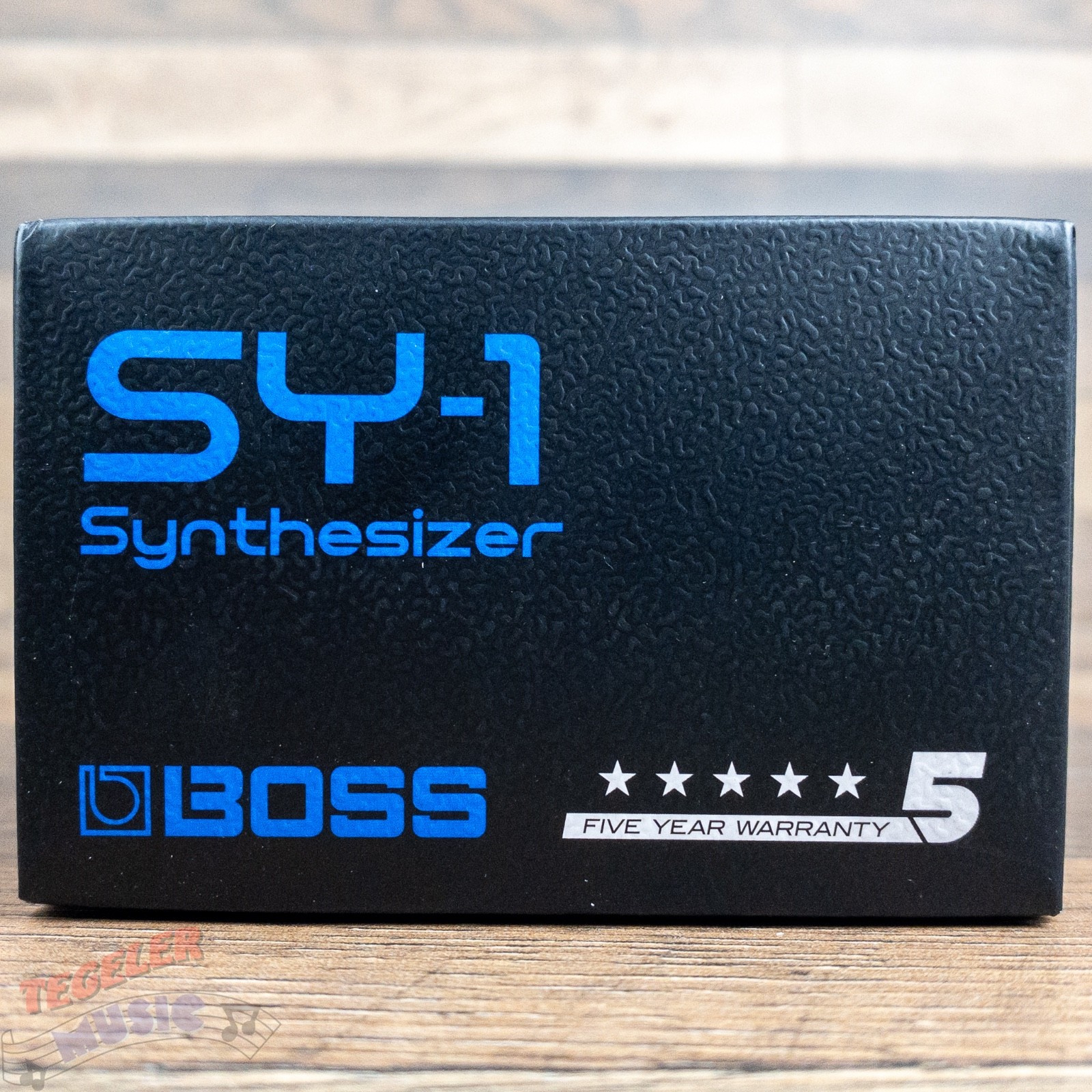 Boss SY-1 Synthesizer Guitar Effects Pedal