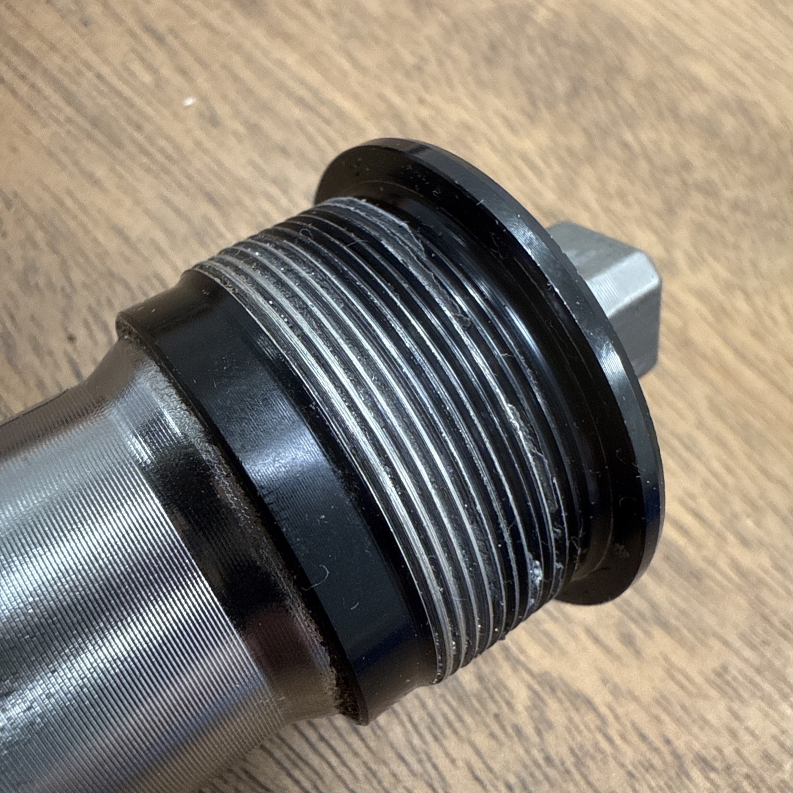 Shimano Deore XT BB-UN72 Bottom Bracket Square Taper 73mm 107mm Worn Threads