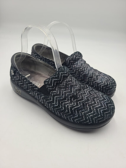 Alegria Women's Sz 37 EUR/7-7.5 US Clogs Zig Zag Multi Black White Color Shoes