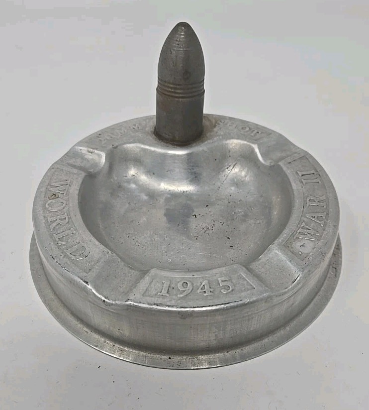 WW2 US 20 MM Shot Ashtray 1945
