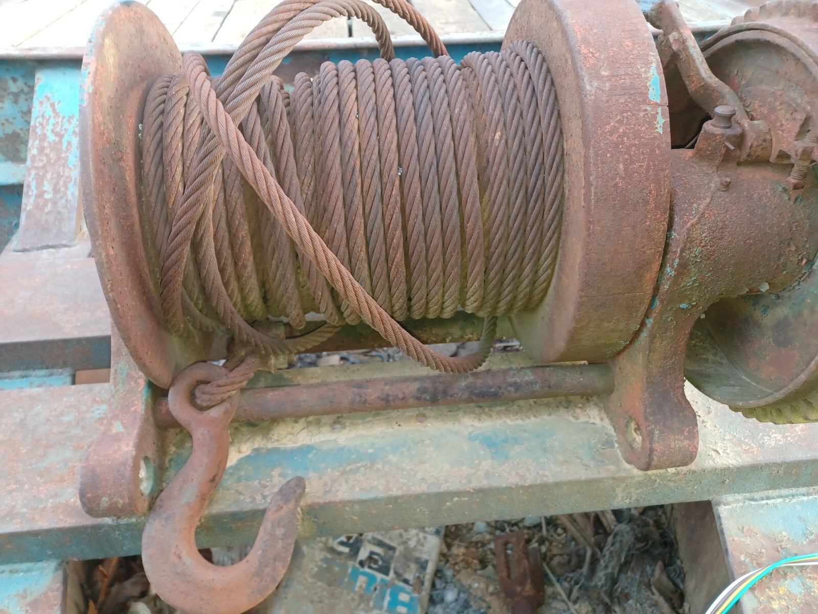 Beebe Bros antique winch 5 ton