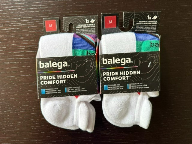 BRAND NEW  2  Pairs of Balega HIDDEN COMFORT PRIDE No Show Socks Medium