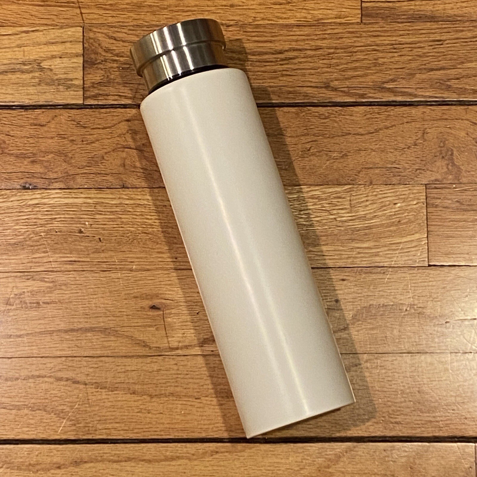 NEW NETFLIX EMPLOYEE STAINLESS STEEL MATTE WHITE CANTEEN ENGRAVED LOGO 24oz