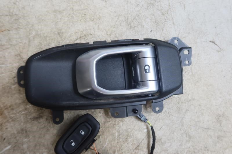 2018-2023 Jeep Wrangler Gladiator Front Right Interior Door Handle 68282334