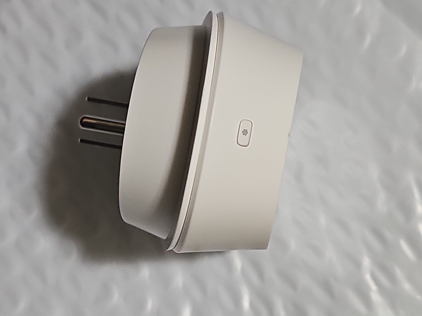TP-Link HS100 Kasa Smart Wi-Fi Plug. Works w/ Alexa Echo & Google Assistant