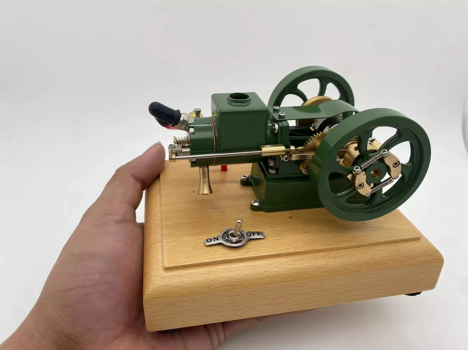 Hit and Miss Complete Engine Model M17 model