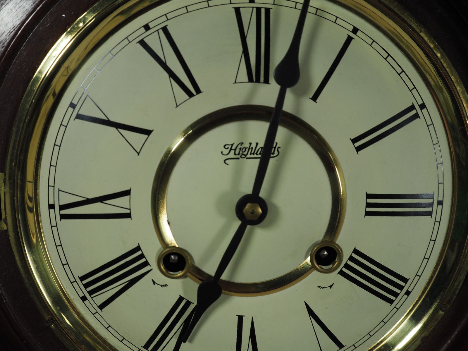 Vintage Highlands Mechanical Regulator Wall Clock With Pendulum
