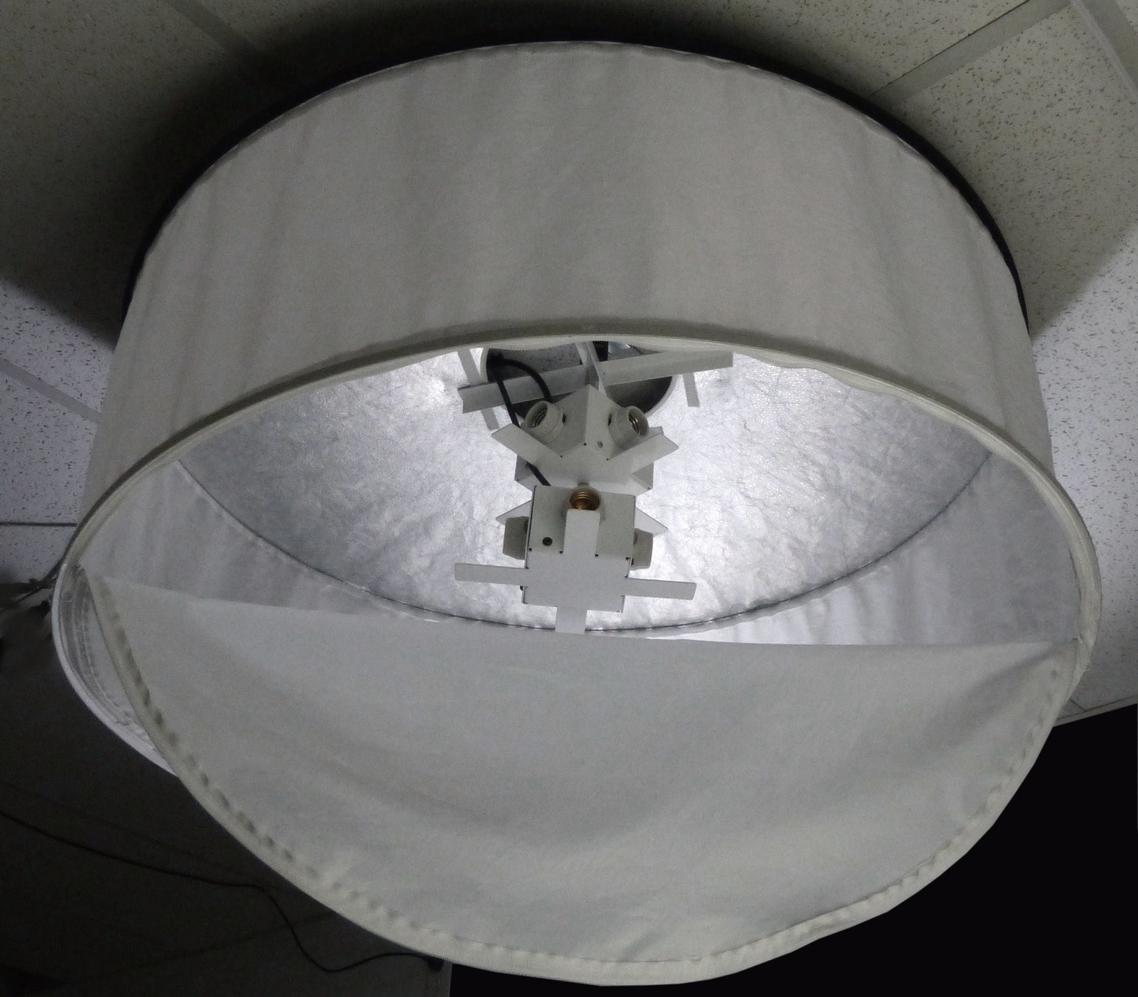 ALZO Duplex Socket Drum Space Light and Diffuser with 8 Bulb Capacity, No Bulbs