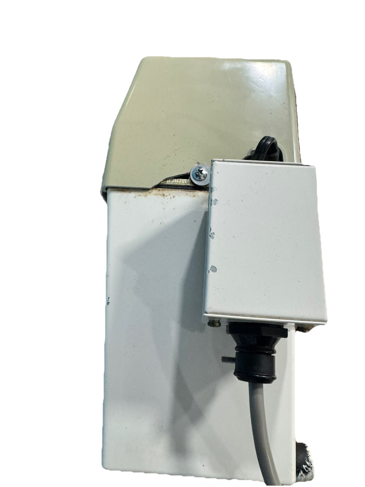 ￼ Monitor heater fuel lifter pump
