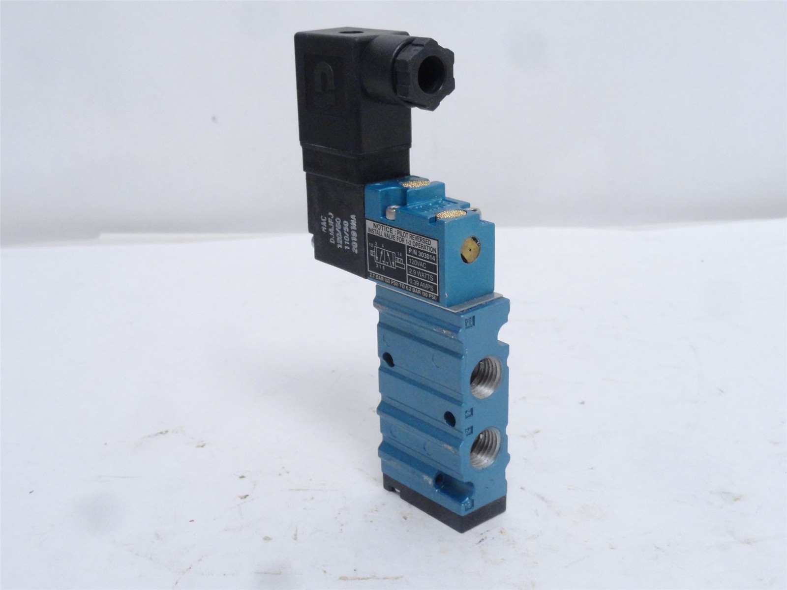 245026 Old-Stock; Nordson 303014 Solenoid Valve; 40-90PSI 120VAC; 5-Port