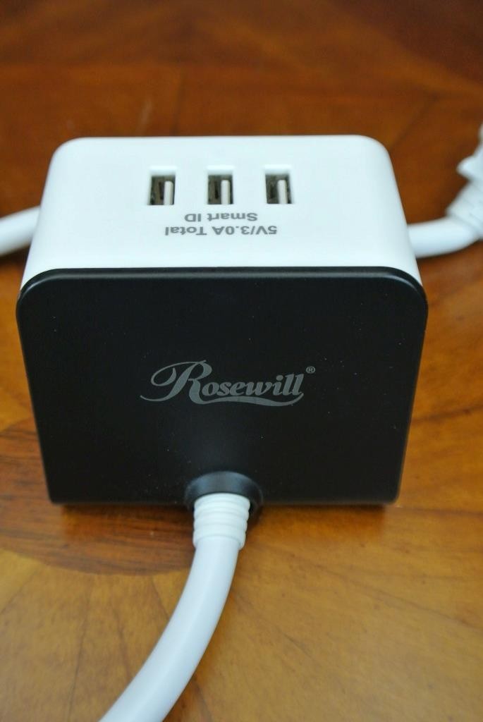 Rosewill RHSP-19001 Desktop Power Strip Surge Protector Charging Station 3 USB