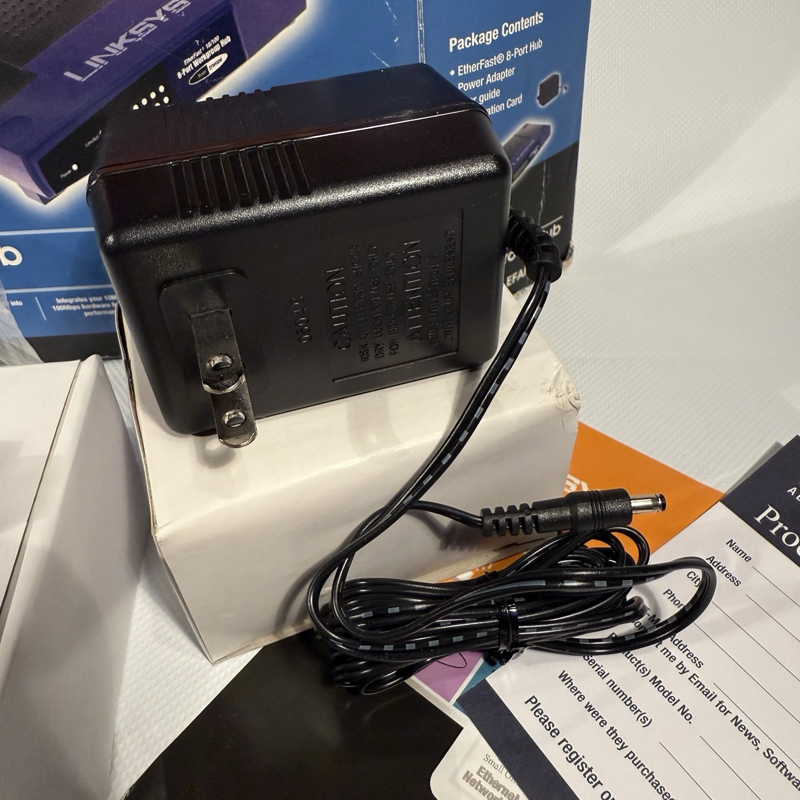 LINKSYS 8 PORT WORK GROUP Ethernet HUB 10/100 - EFAH08W version 3 w/box & guide.