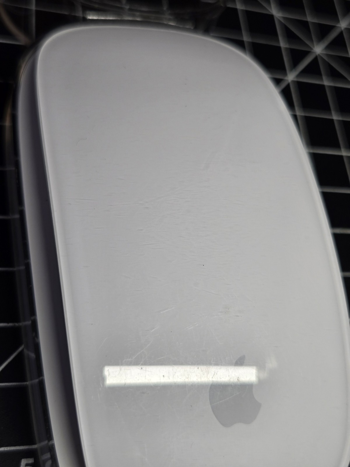 Apple A1296 Wireless Tactile/Multi-Touch Mouse - MB829LL/A
