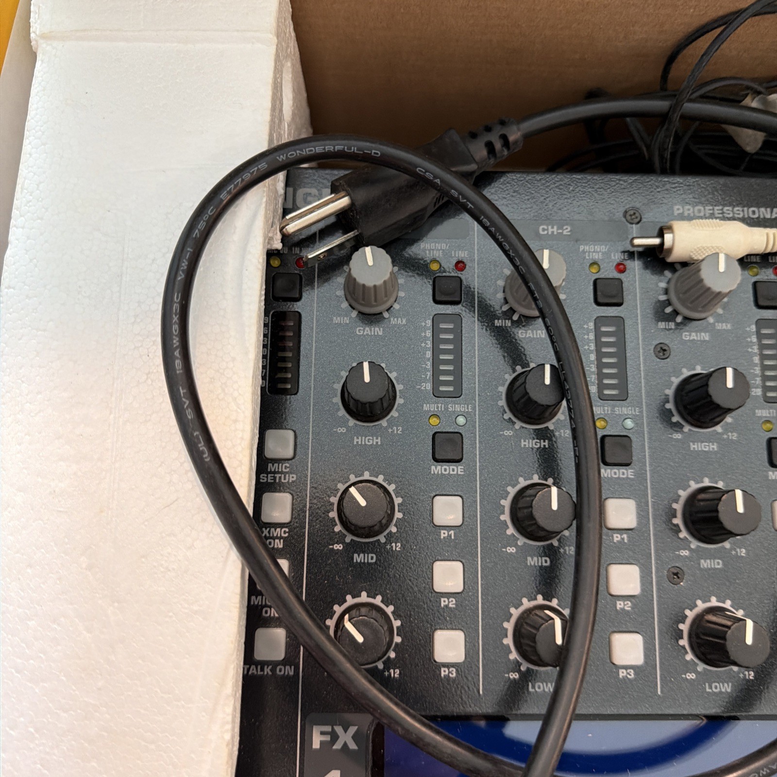 Behringer DDM4000 Professional 5- Channel DJ Mixer W/Sampler Fx, Duel BPM Counte