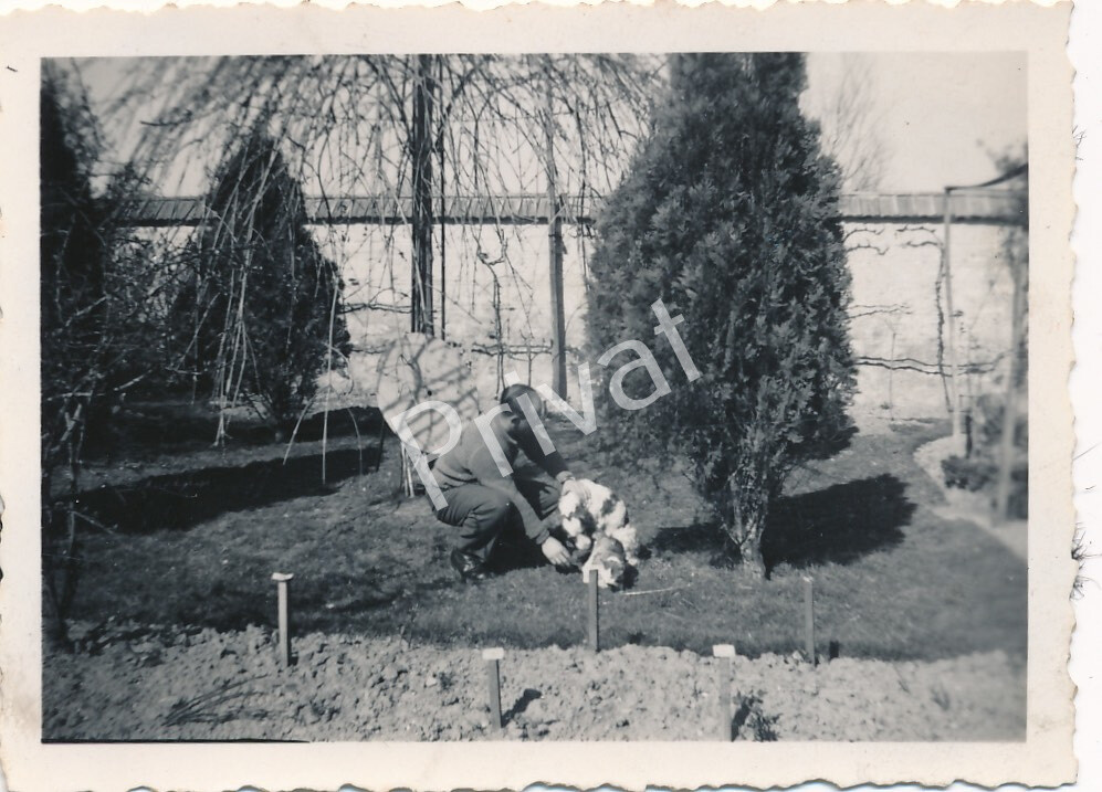 Photo WW II Wehrmacht Soldiers Quarters Cormicy France K1.28