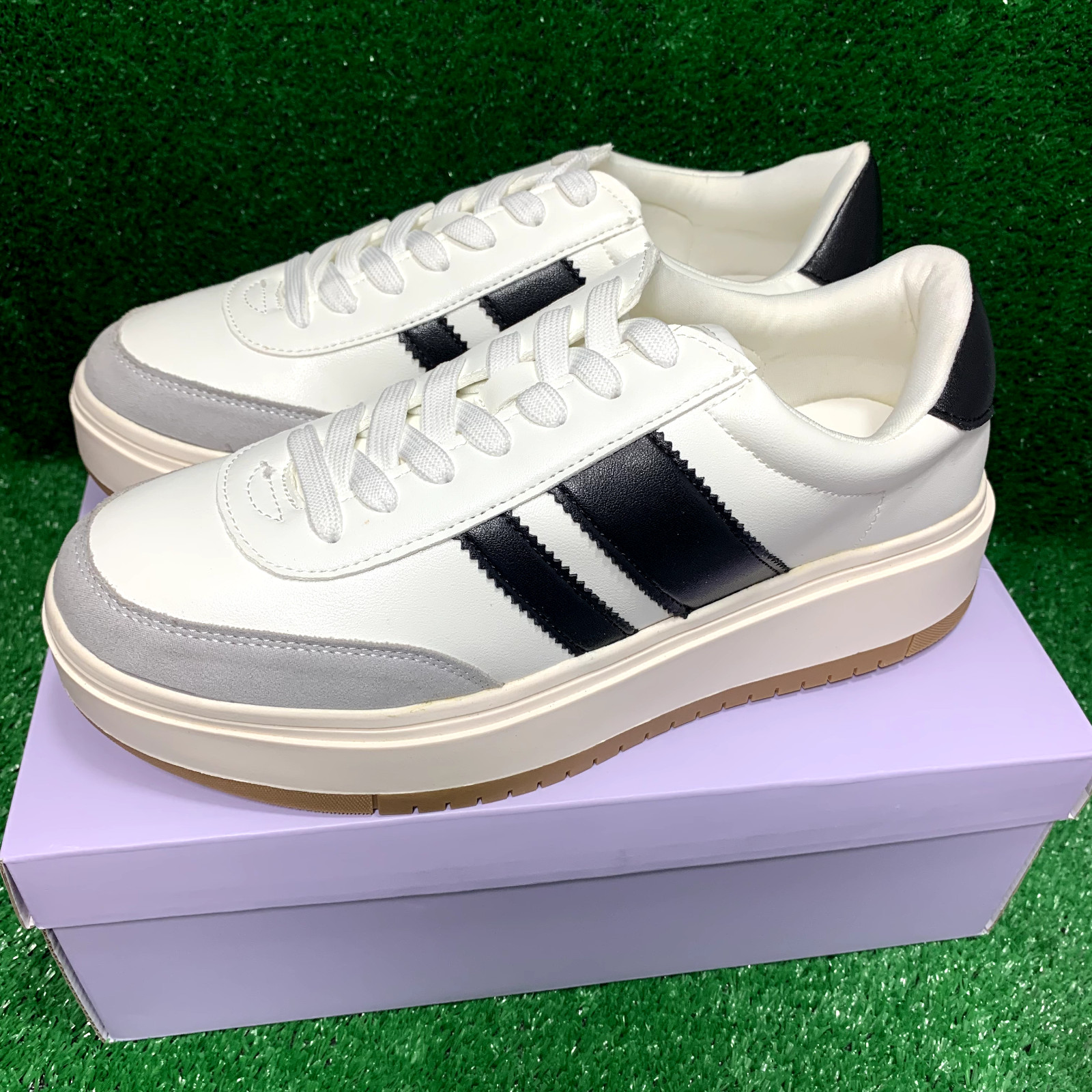 Madden Girl Navida Womens Platform Sneaker White/Black NIB
