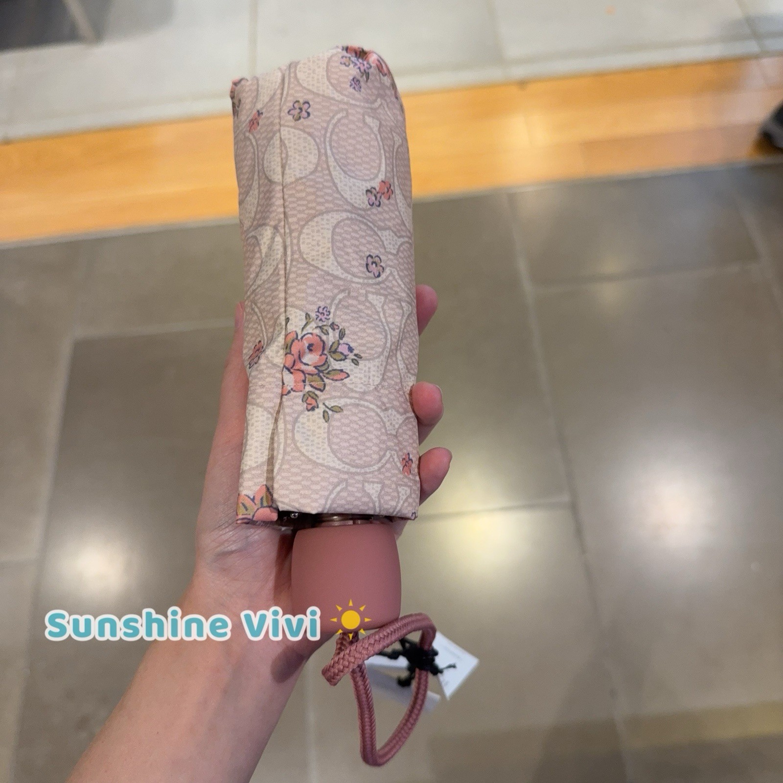 NWT Coach CCS84 Uv Protection Mini Umbrella With Floral Print Silver/Sand Multi