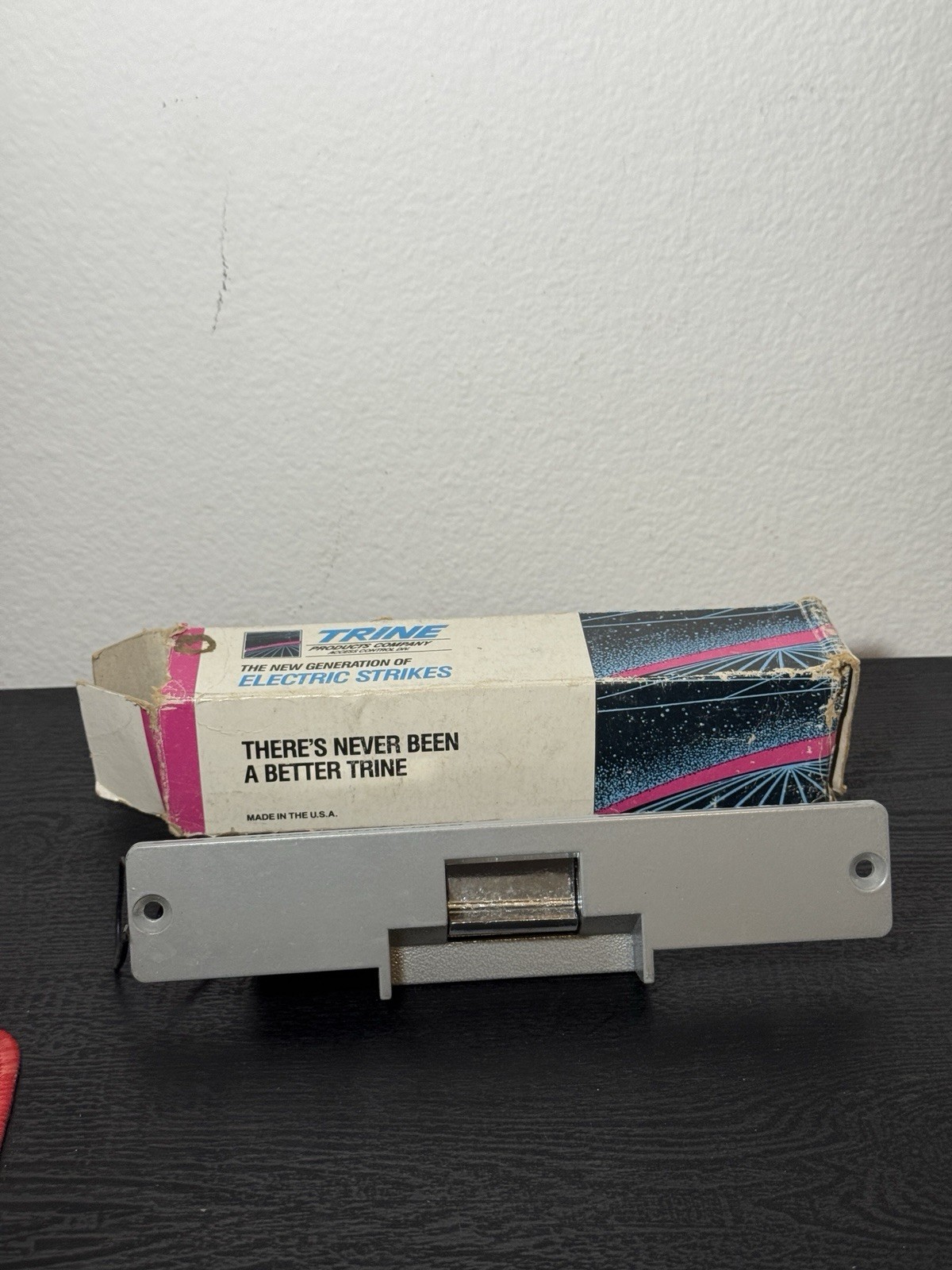 Trine 002: 8-16 VAC/4-6 VDC 1.3-2.7 Amps Aluminum Fail Secure Electric Strike