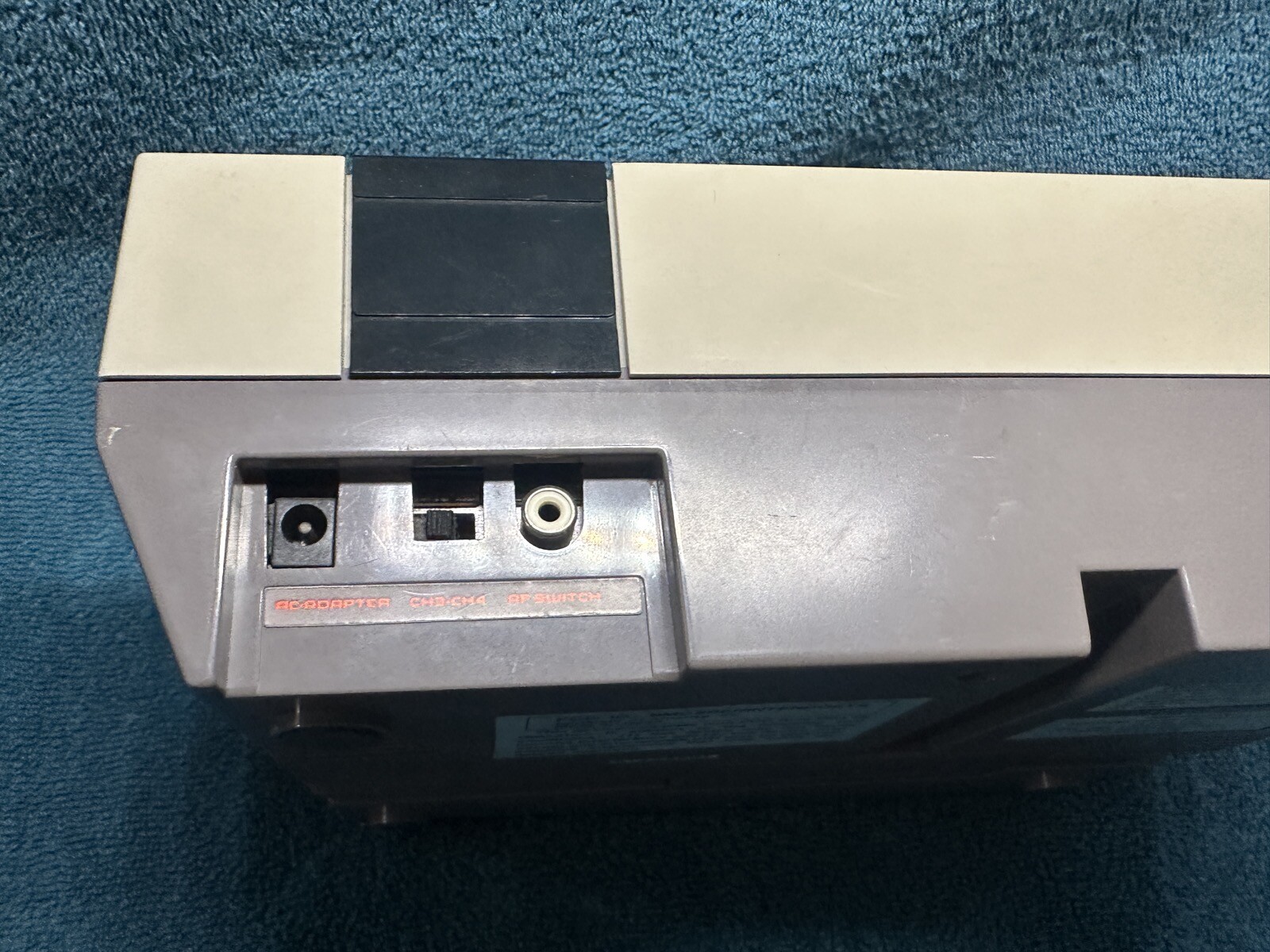 Nintendo NES System Mario Games 2 Controllers Zapper Cords Tested