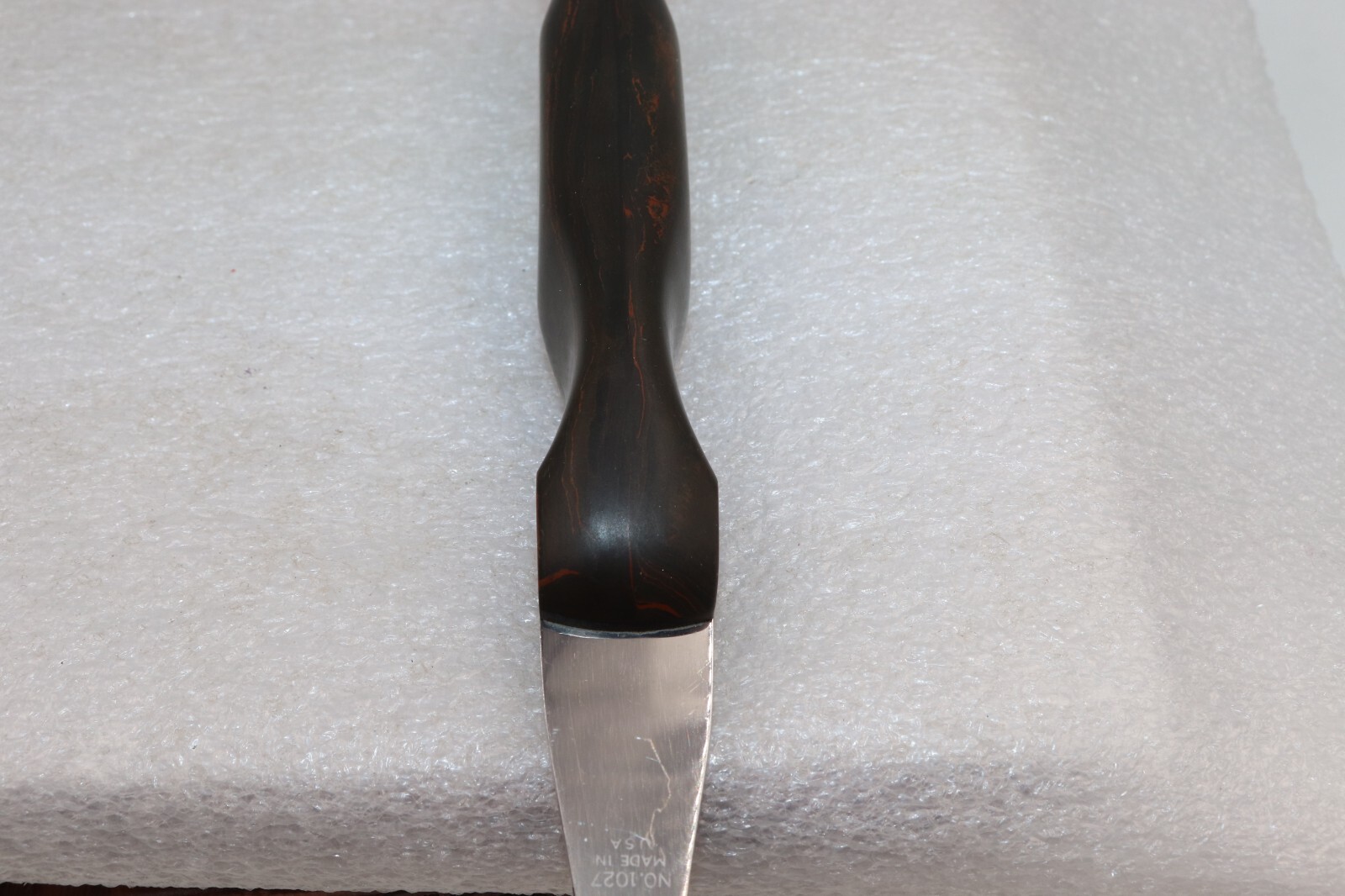 NO. CUTCO 1027 Serving Fork Orange/Brown Swirl Handle