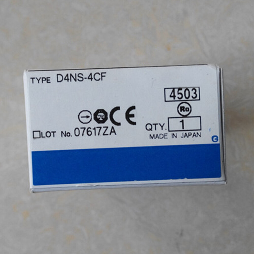 New For OMRON D4NS-4CF Safety Door Switch D4NS4CF In Box
