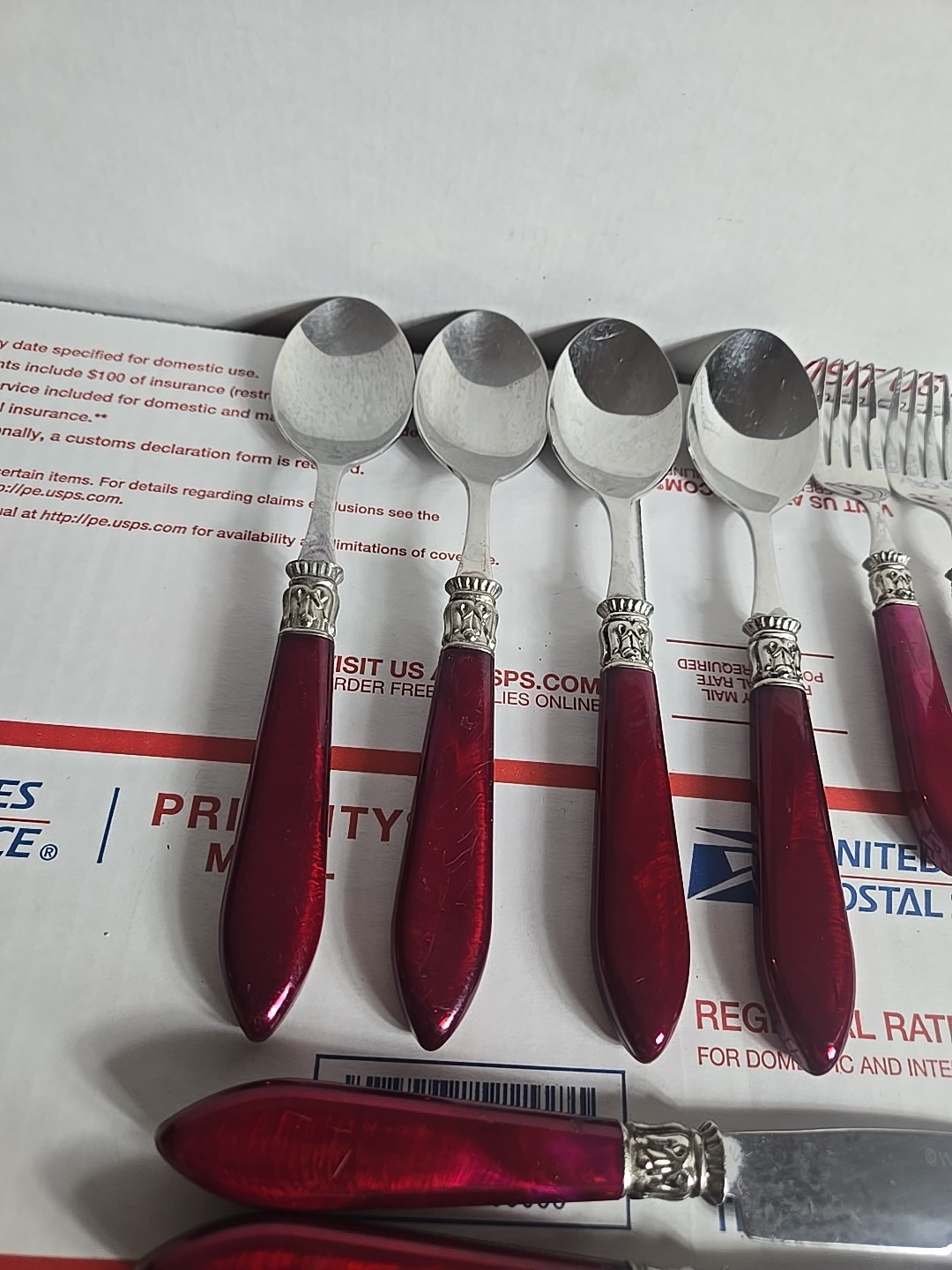 Wallace 18/10 Stainless Flatware 11 Pieces, St Moritz Pearlized Red-Pink