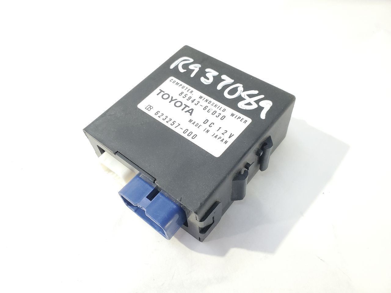 2003 Lexus LX470 OEM Windshield Wiper Computer Module 85943-60030