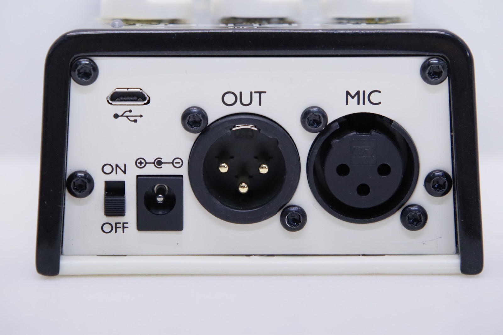 TC Helicon Critical Mass Studio-Quality Vocal Stompbox Large Group-Sound Effects