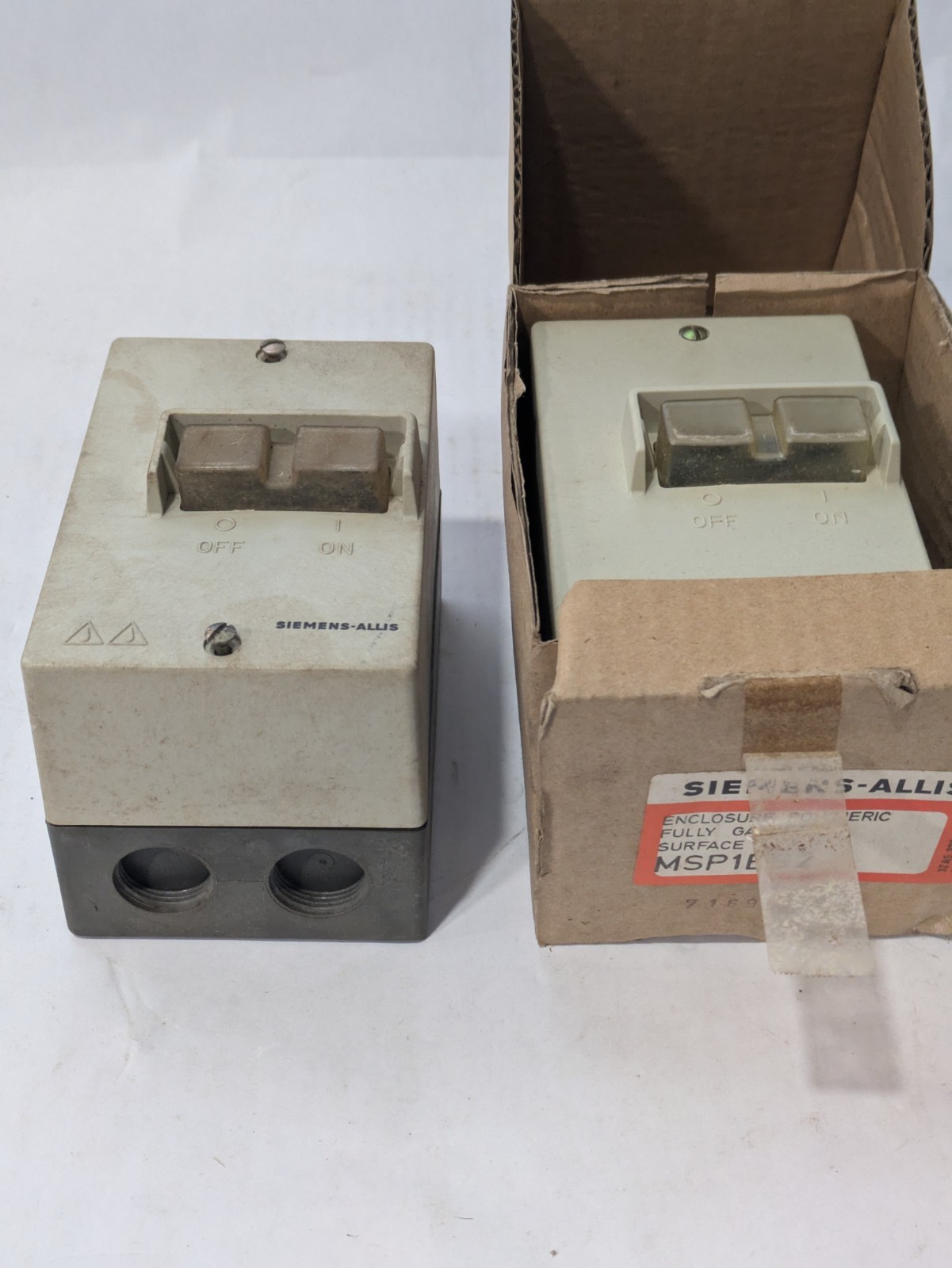 Siemens-Allis MSP1ES2 Enclosure Polymeric Gasketed Surface Mount NOS - Lot of 2
