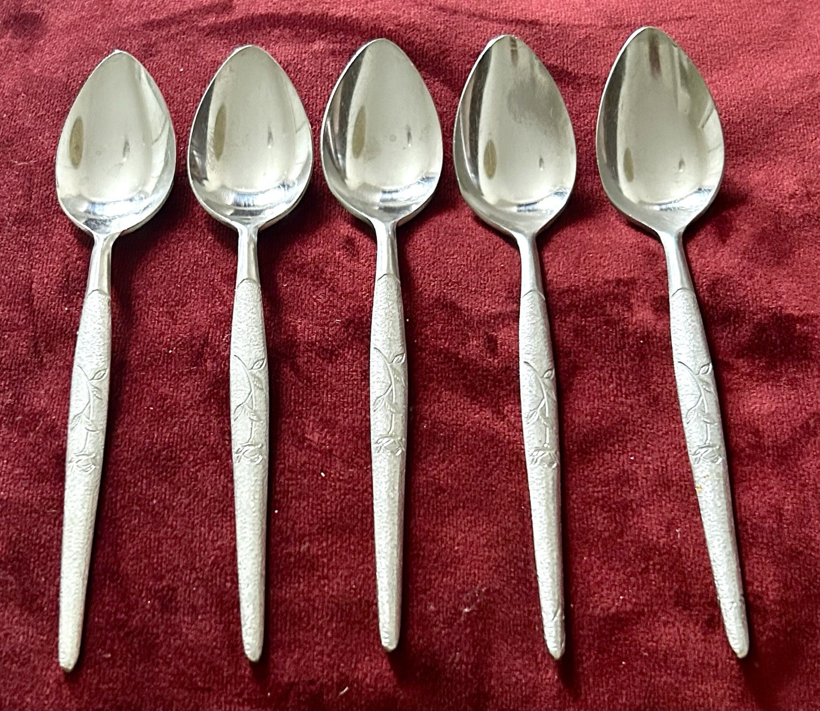 NASCO FLEUR  STAINLESS  --  *** 5 Teaspoons***  VGC
