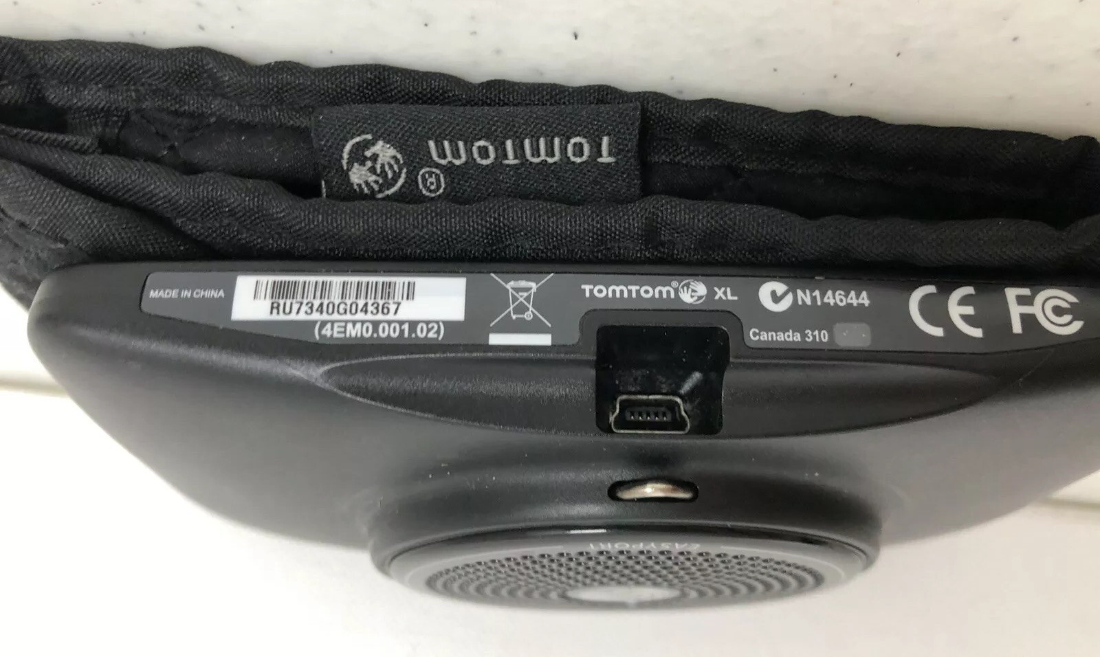 TomTom XL N14644 With Cable Bundle 2.1N