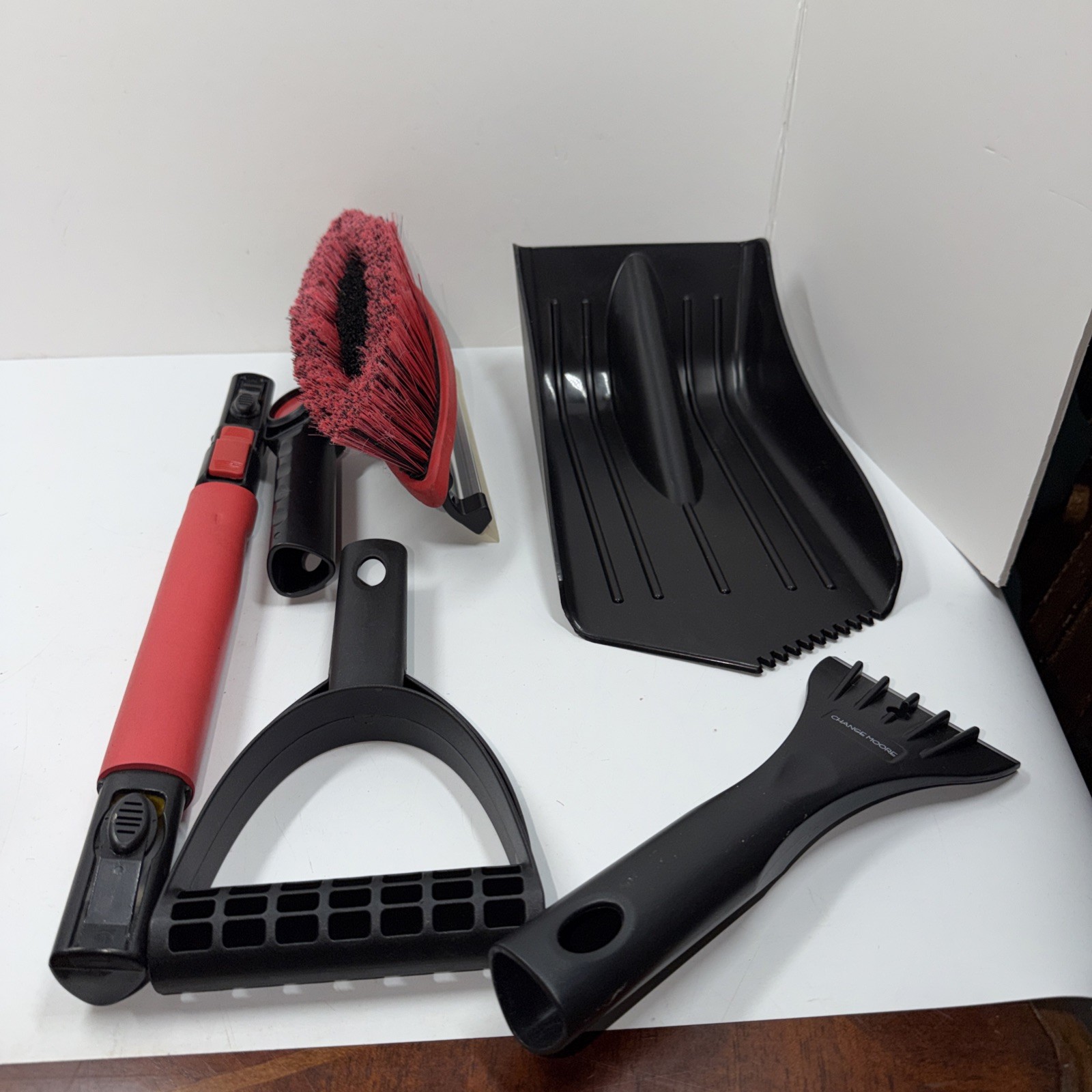 Snow And Ice Removal Kit 5-n-1