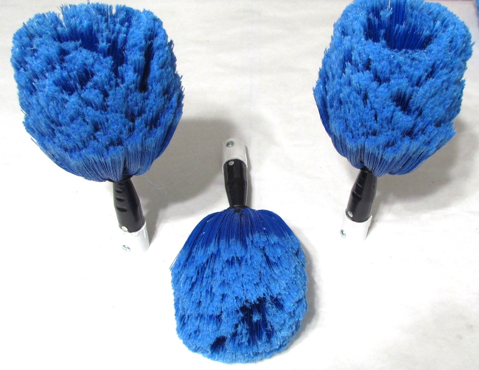 3 Cobweb Dusters - Bristles Are Curved Upwards Not Outwards -Standard Threads  F