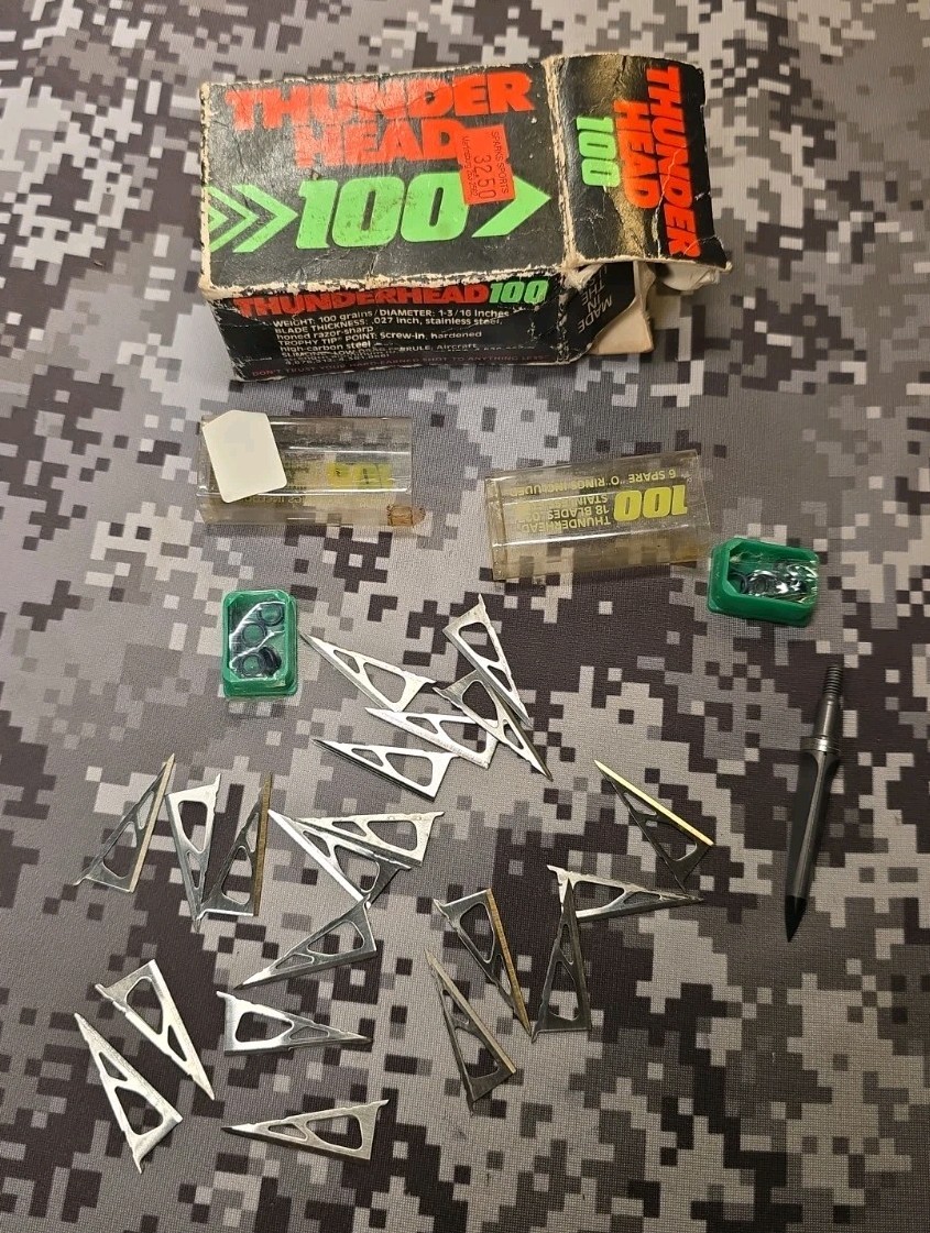 NAP THUNDERHEAD 100 BROADHEADS REPLACEMENT BLADES 20 BLADES & 1 FERRULE ARCHERY