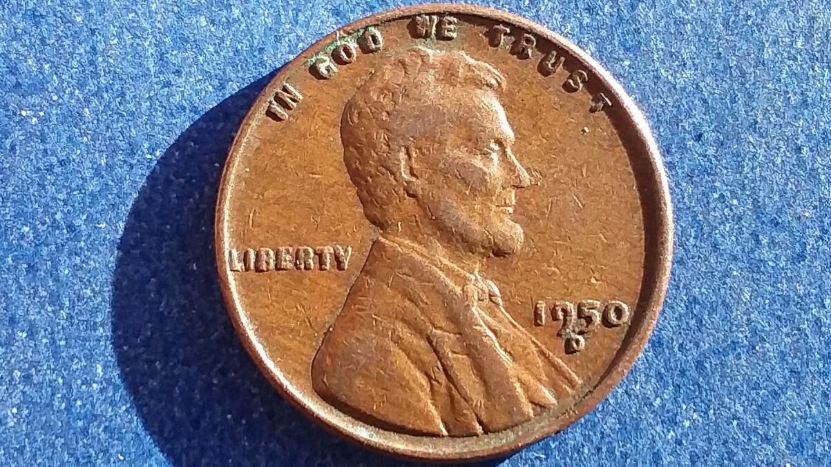 1950-D Circulated Lincoln Wheat Cent, Ships Free.