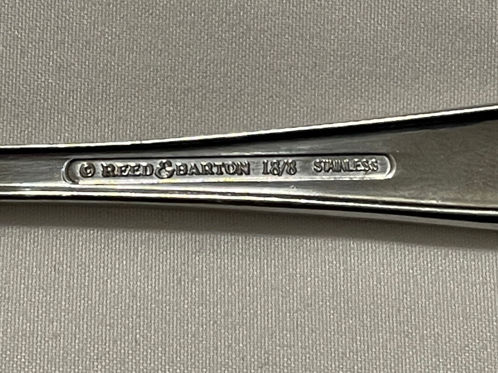 Reed & Barton DICKENSON Medium Cold Meat Serving Fork 8 1/2"
