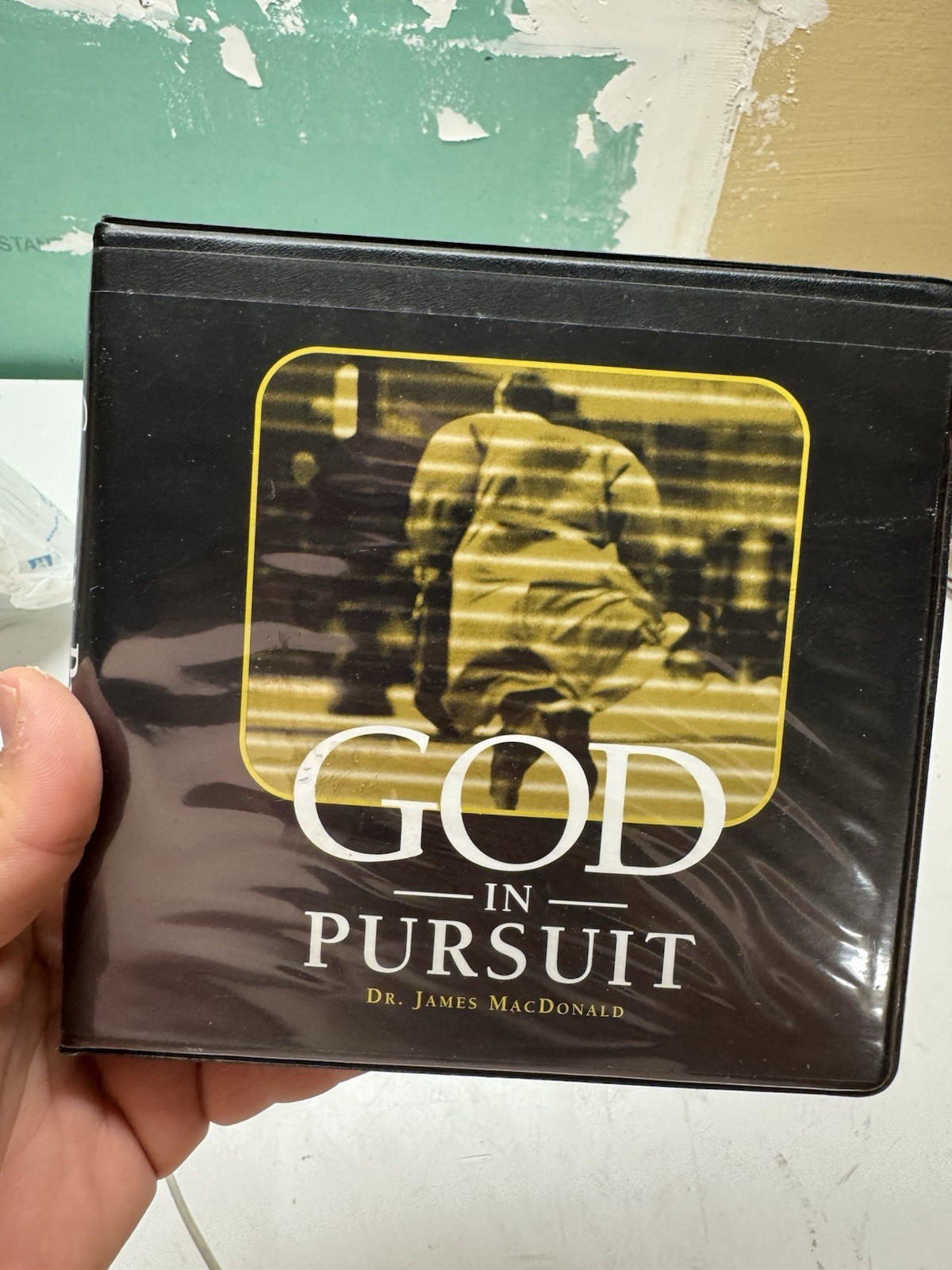 GOD IN PURSUIT - Walk In The Word By James Macdonald CD Set