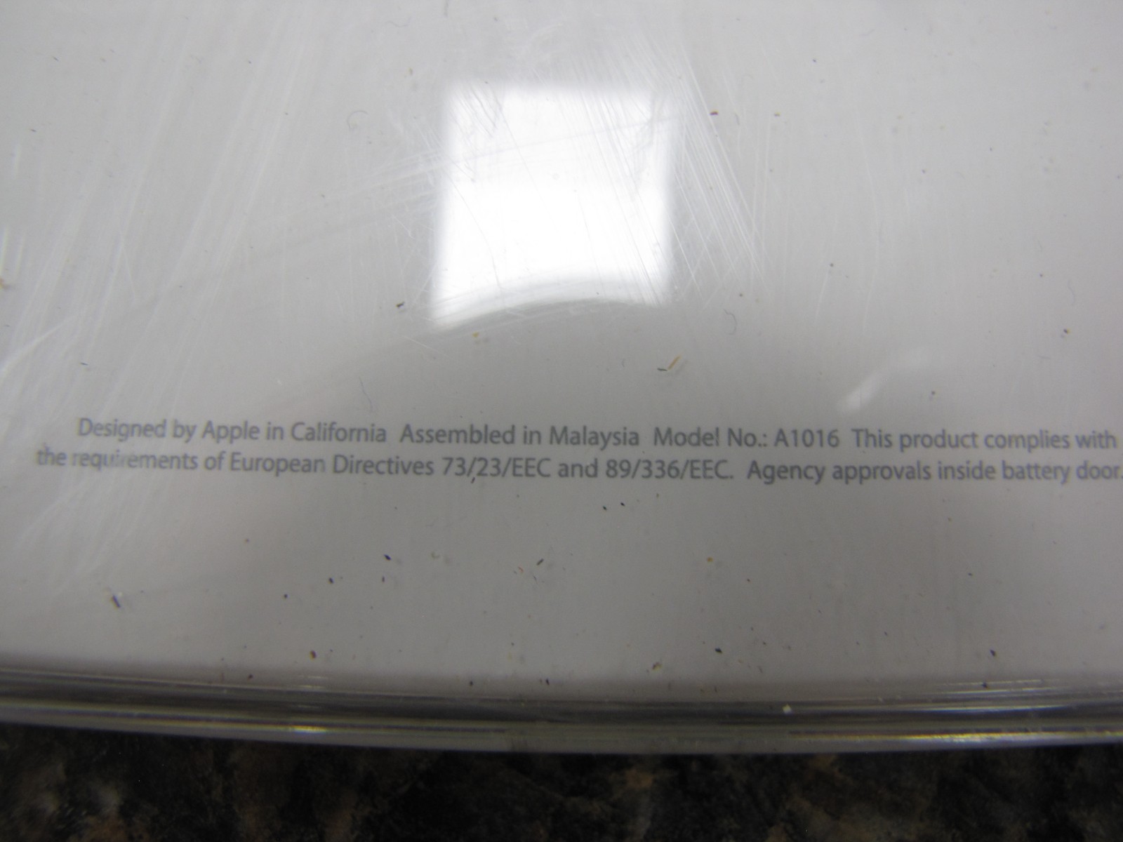 Vintage Apple A1016 Wireless Keyboard & Apple A1197 Mouse - White