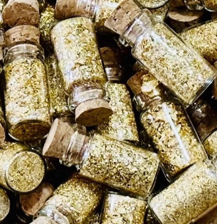 20 Glass Bottles of Gold Flakes.... Lowest Price on Ebay GUARANTEED