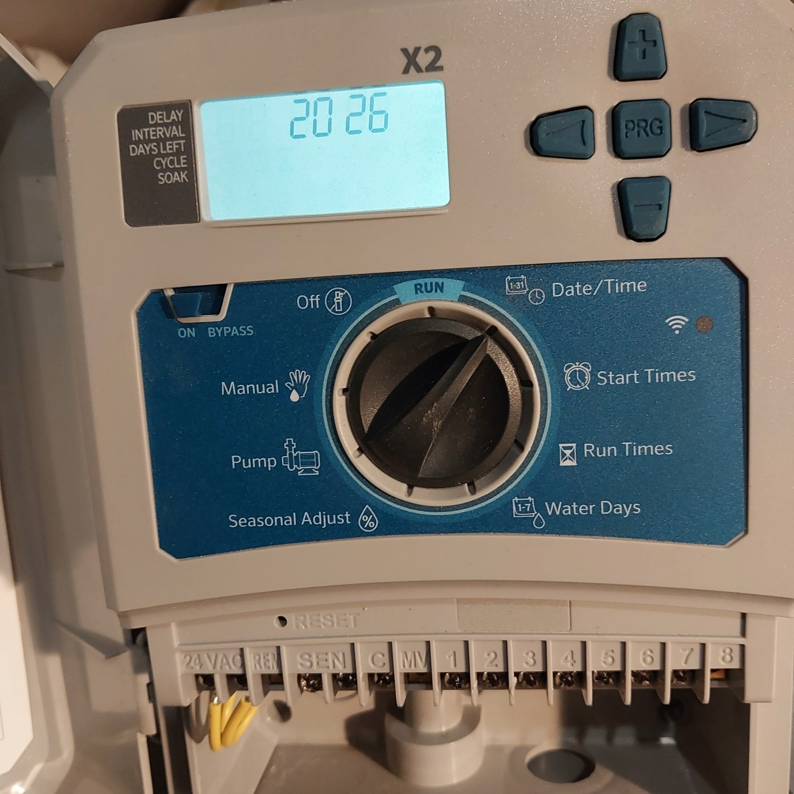 Hunter X2-Core 8-Station outdoor Irrigation Controller wifi compatible