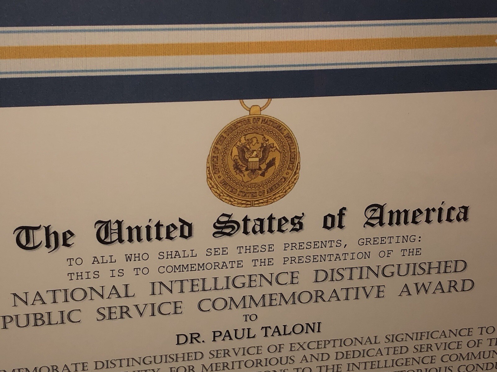 NATIONAL INTELLIGENCE DISTINGUISHED PUBLIC SERVICE COMMEMORATIVE CERT. Type-1