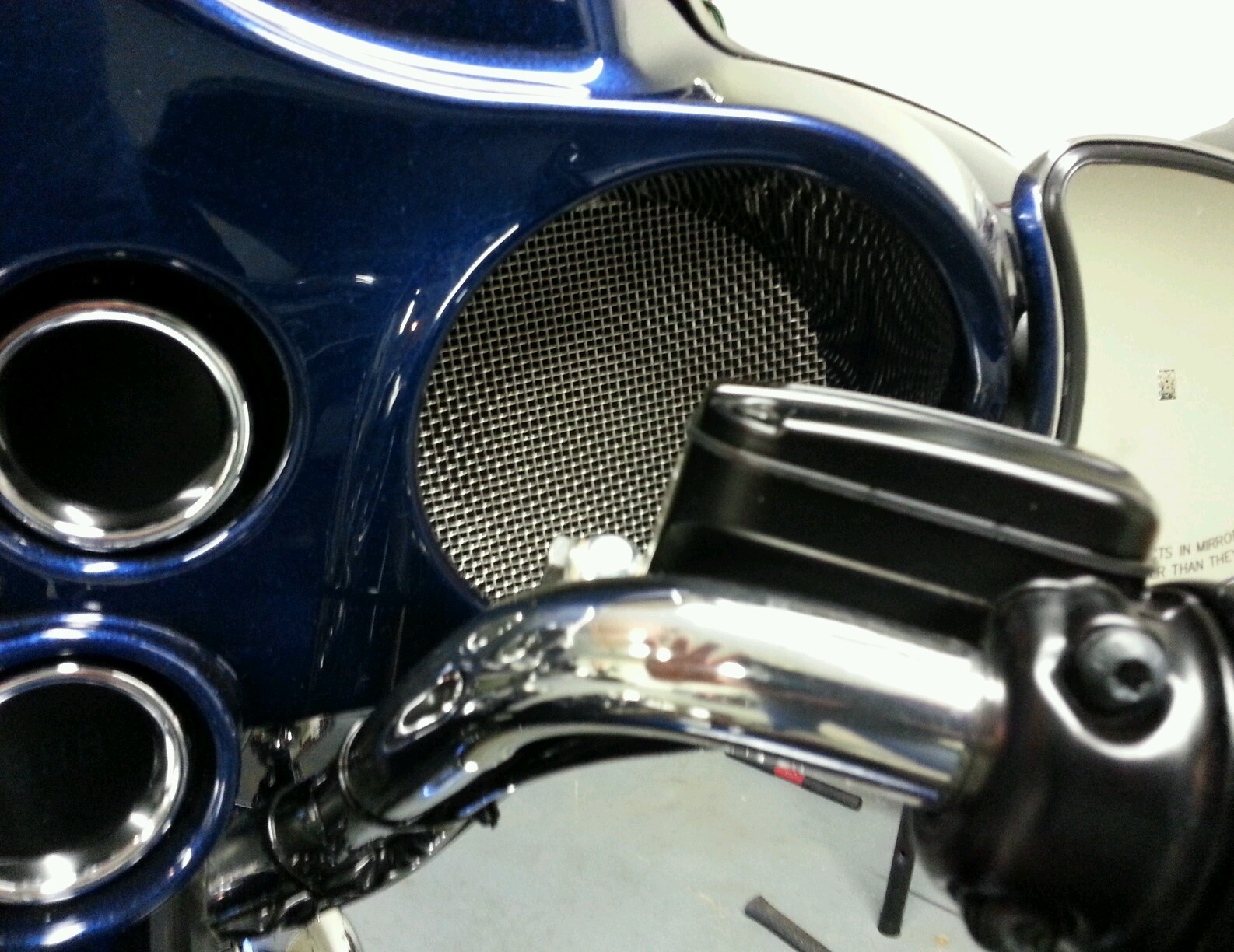 FRONT STAINLESS SPEAKER GRILLS HARLEY DAVIDSON  ULTRA CLASSIC STREET GLIDE 98-13