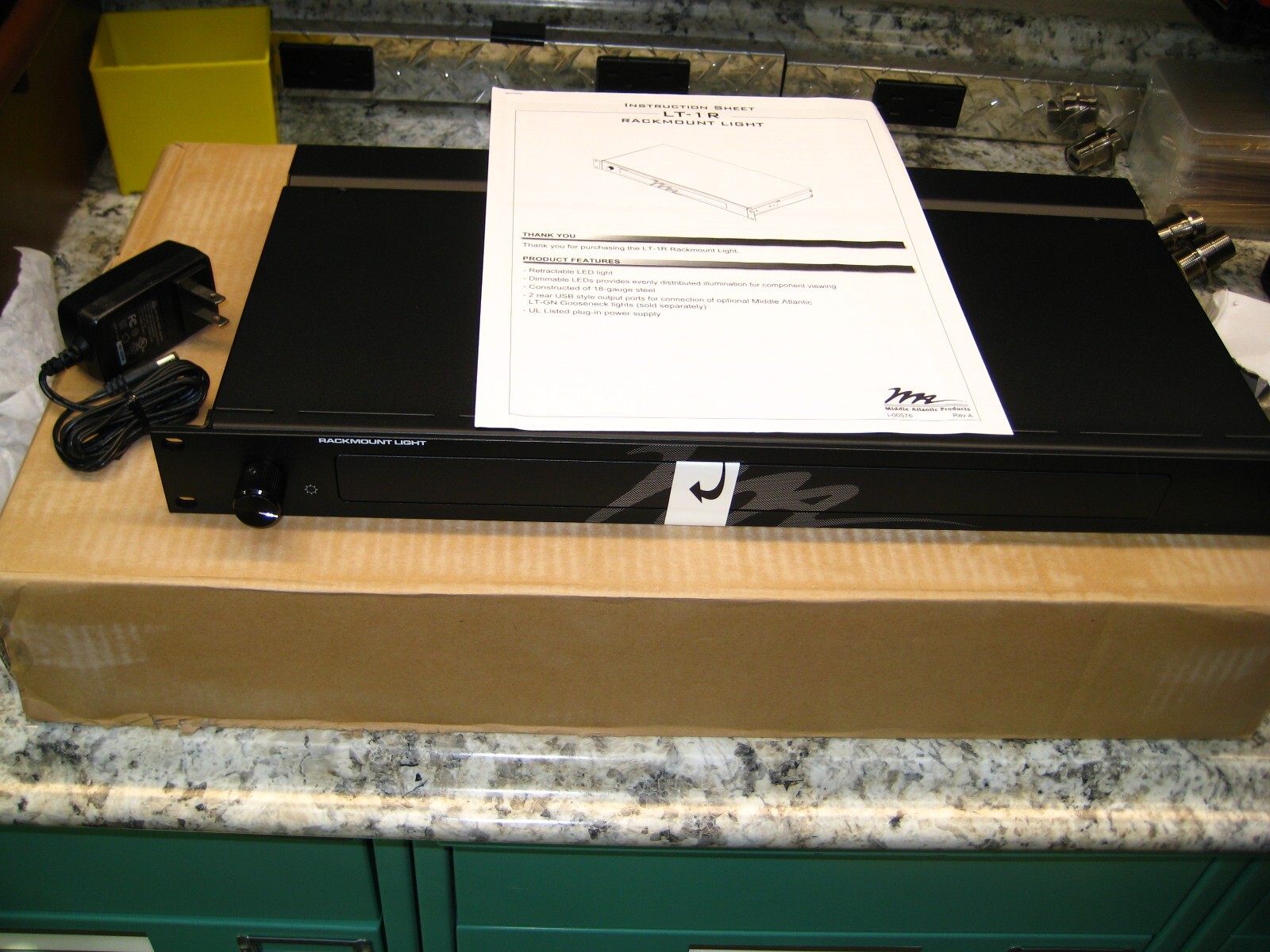 Middle Atlantic Products Rack Light Model LT-1R w/Dimmer - New