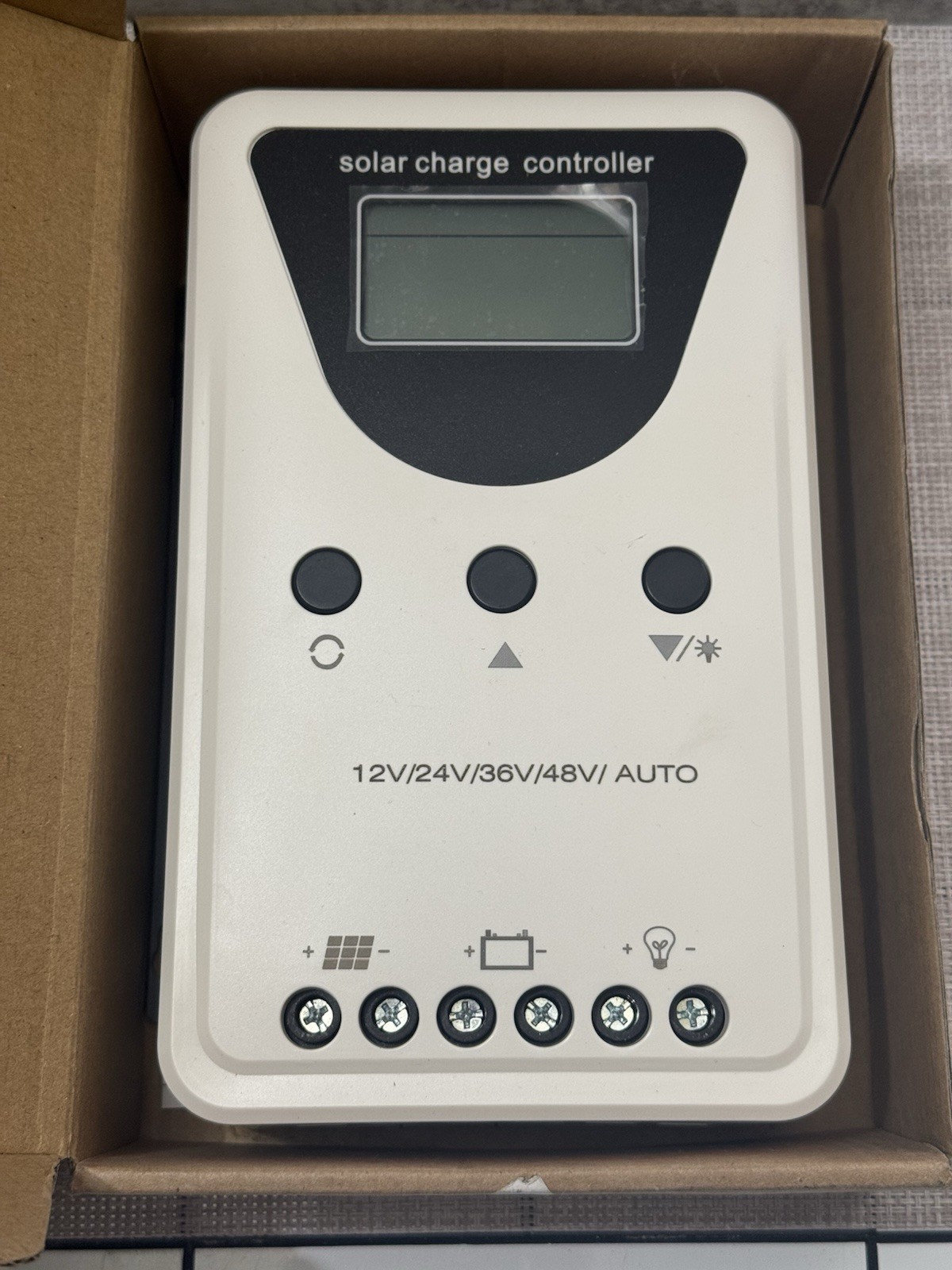 80A MPPT Solar Controller 12V/24V/36V/48V Solar Charger