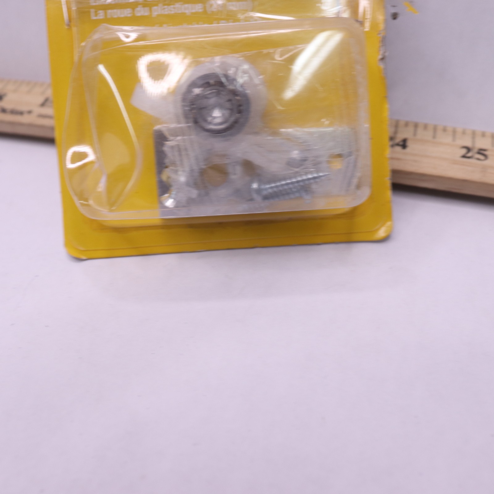 Prime-Line Pocket Door Roller Assembly Plastic Tires 13/16 N 7065