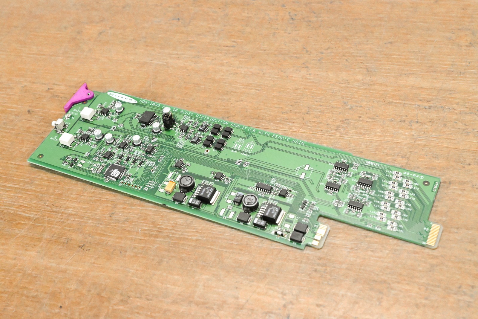 Miranda ADA-1033 Analog Audio Distribution Amplifier with Remote Gain CG0114D