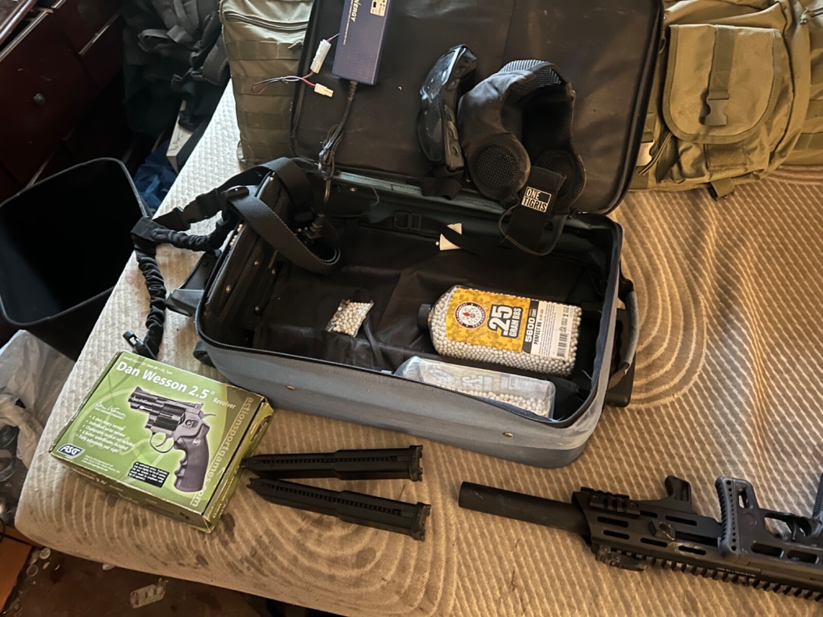 Airsoft gear, multiple brands, krytac G&g, kjw works, magnum research.